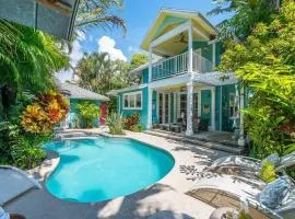Historic El Cid with Guest Cottage & Tropical Pool