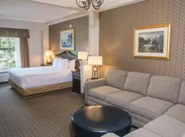 Fort William Henry Hotel