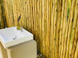 Elephant Corridor Lodge, hotel en Hluhluwe