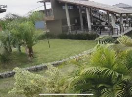 Garopaba - Praia da Gamboa - Apartamento com piscina, hotel en Garopaba