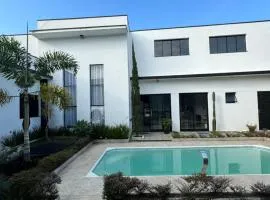 Casa Paradise Mogi