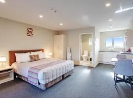 Ellerslie Palms Motel