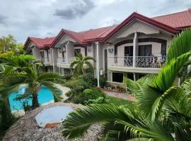EV2 Townhouse Hotel
