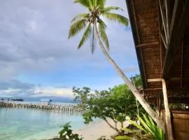 Single Room Bruno Homestay Raja Ampat