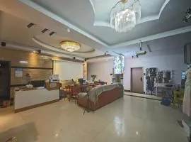 Border Town International Youth Hostel Fenghuang Ancient City Bar Street Branch
