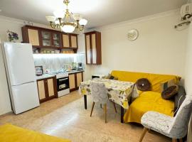 Ureki Apartment near the sea, hotel in Ureki