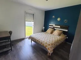 Chambre double meublée lit King size