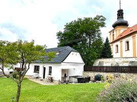 Relax apartmány na statku u Orlické přehrady, hotel v destinaci Klučenice