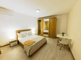 Jet Ap & Car 12 - AC