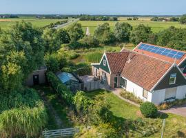 Gastsuite het Duinroosje met hottub op het priv&eacute; terras!，登堡的有熱水按摩池的飯店