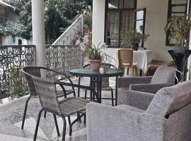 Guest house lia, hotel v destinaci Tsikhisdziri