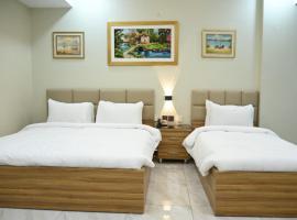 Hotel pearl inn, ξενοδοχείο στο Καράτσι