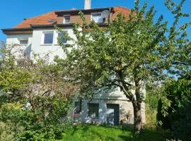 Ferienwohnung 3 mit Gartennutzung in Crailsheim zu vermieten