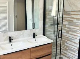 Chambre dans une maison en Colocation proche paris et Disney Room in shared house