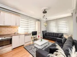 Qbra House 2BR Central Apt Walk to Landmarks