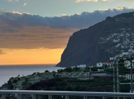 Oásis Suites - Funchal, alojamento com cozinha no Funchal