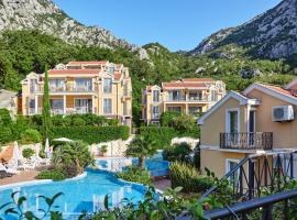 Apartmani with POOL and VIEW, hôtel à Gornji Orahovac