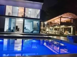 Espectacular casa lago calima