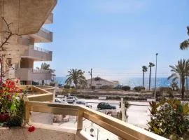 Seaview apartment at the beach