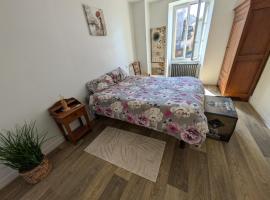 Location chambre d hote, hotel v destinaci Le Vibal
