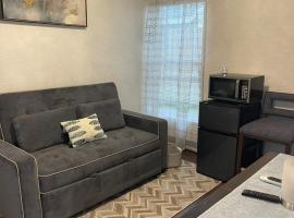 Radiant Retreat #7, hostel σε Ακτή Ντεϊτόνα