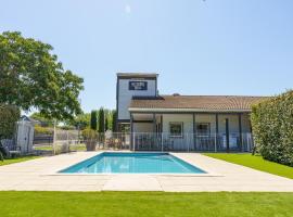 Brit Hotel Confort Manosque Cadarache, hôtel à Manosque