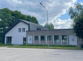 Naktsmītne - Fi&scaron;ers, sz&aacute;ll&aacute;s Viesīte v&aacute;ros&aacute;ban