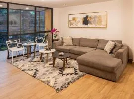 Posh Polanco Stay TVs and Desks in Each Room