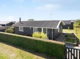 Gorgeous Home In Karrebæksminde
