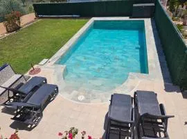 Elegant Villa in Benicarló with Private Pool