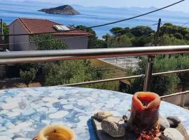 Serenity Villa-1st floor-Sea view- sea 150m away