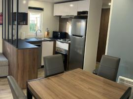 Mobilhome neuf La Dolce Vita, hotel in Claouey