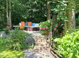 Ferienhaus Lechner für max 10 Personen - Wald und Naturgarten
