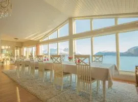 Arctic Panorama Lodge