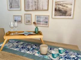 Modern eingerichtetes Ferienhaus in Posada, hotel a Posada