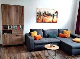 Art ANTON - Stilvolle Wohnung mit Balkon, zentrumsnah