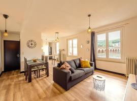 Grand Appartement Lumineux au Centre d'Aurillac, hotel v destinaci Aurillac