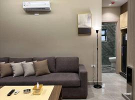 Chic Apartments For Rent ave1-4, pet-friendly hotel in Amman