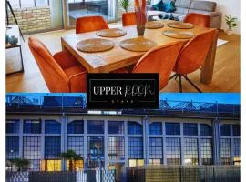 Neu! UPPER ROOM Industrial Loft Domizil mit Dachterrasse & Ausblick