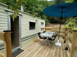 Mobil-home Vintage au bord de la rivière
