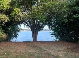 Casa no Lago dos Encantos