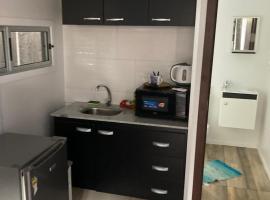 Monoambiente Modulo - centrico a dos cuadras de la Principal 1, apartment in Artigas