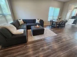Spacious Retreat 5 Min from Lake Conroe