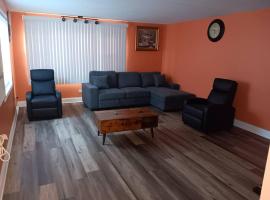 Condo Apartment Near Midway Airport, condo sa Chicago