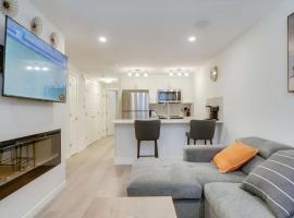 Cozy place to stay in south Calgary, hotel with hot tubs in Calgary