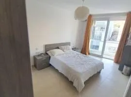 Prime Area 1 Bed Apt St Julians