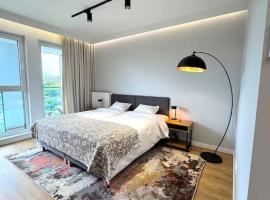 BnP Luxury Old Town 24h check-in, Business and Pleasure, hotel in Poznań