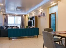 Elegant 2 BR Apartment Kileleshwa - Free Netflix, Parking, Superfast WIFI, Views of Arboretum