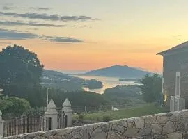 Oliveiral Countryside Villa with River View