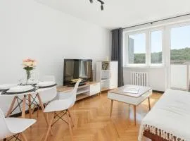 Wyspiańskiego Bright & Comfortable Apartment with a Sea View Gdynia by Noclegi Renters